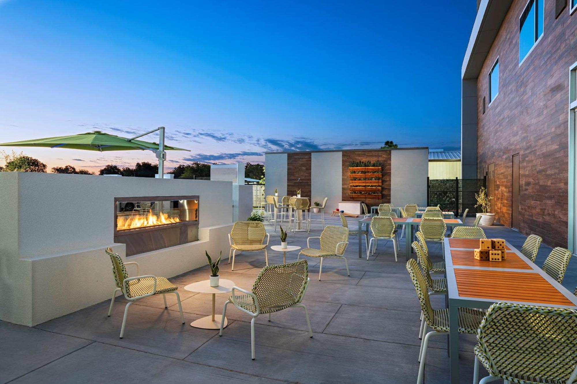 Element Waco Hotel Ngoại thất bức ảnh